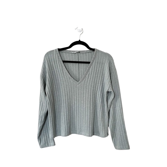 ZARA V-neckline Lightweight Long Sleeve Sweater Green Sz M - Picture 1 of 4